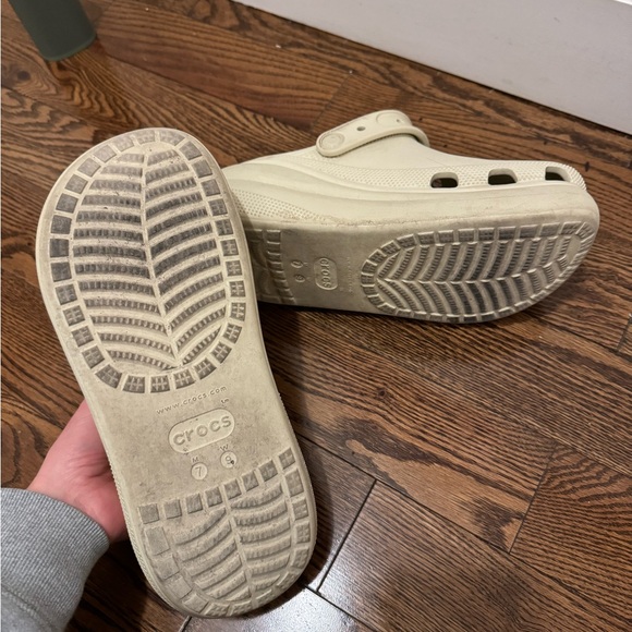 Platforms Crocs - Size 9 Women’s - Picture 2 of 3